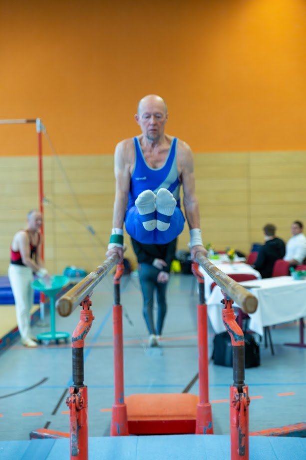 etf47d128.jpg